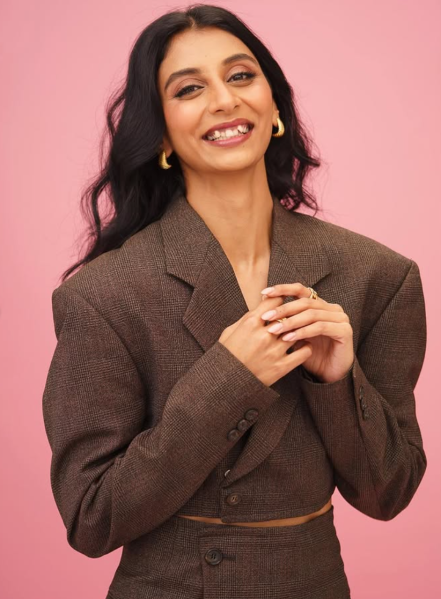 File:Dolly Singh.photo.png