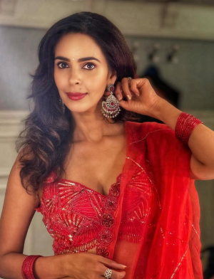 Mallika Sherawat.png