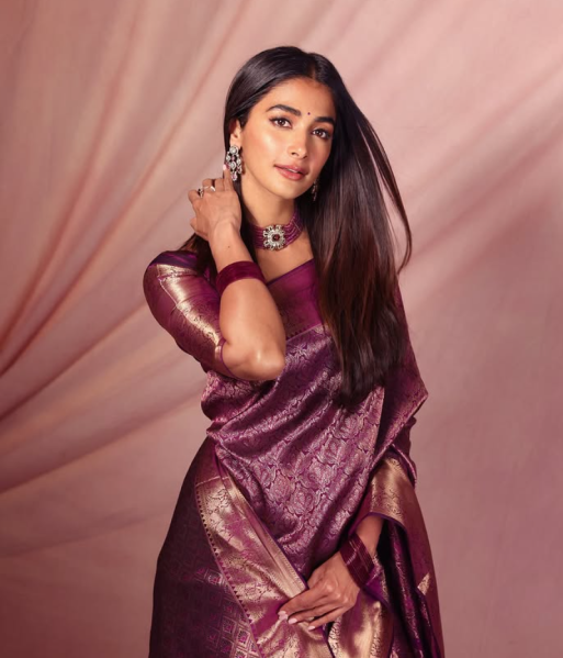 File:Pooja Hegde.png