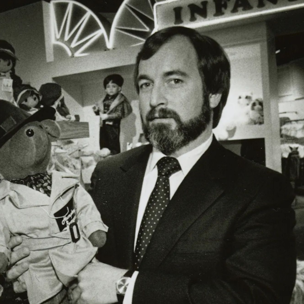 File:Roy Raymond.png