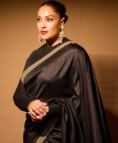 File:Bipasha Basu.png